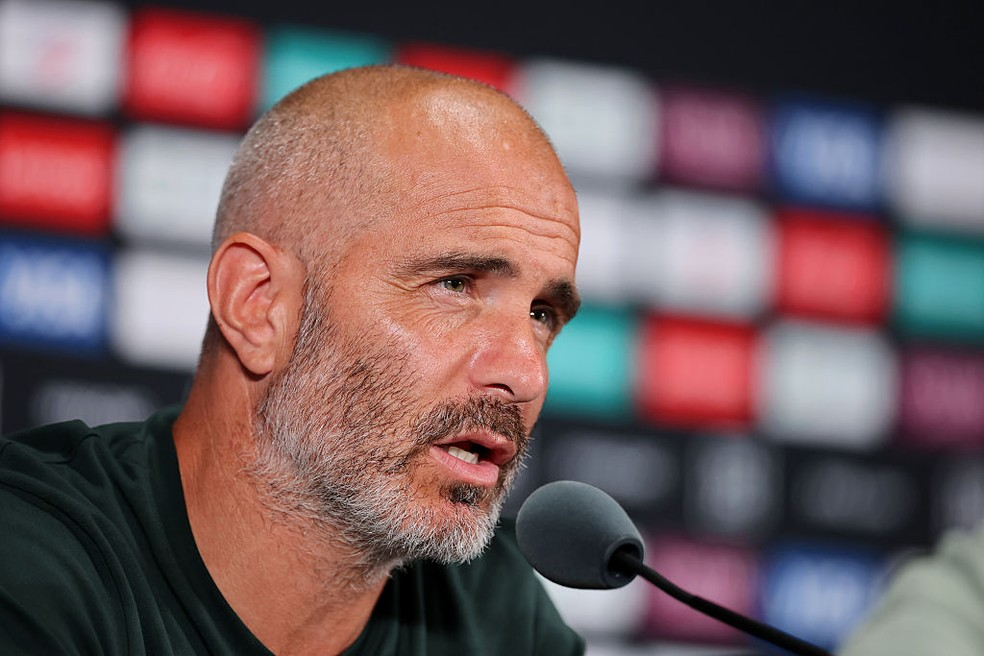 Técnico do Chelsea destaca qualidade e potencial de Renato em entrevista
